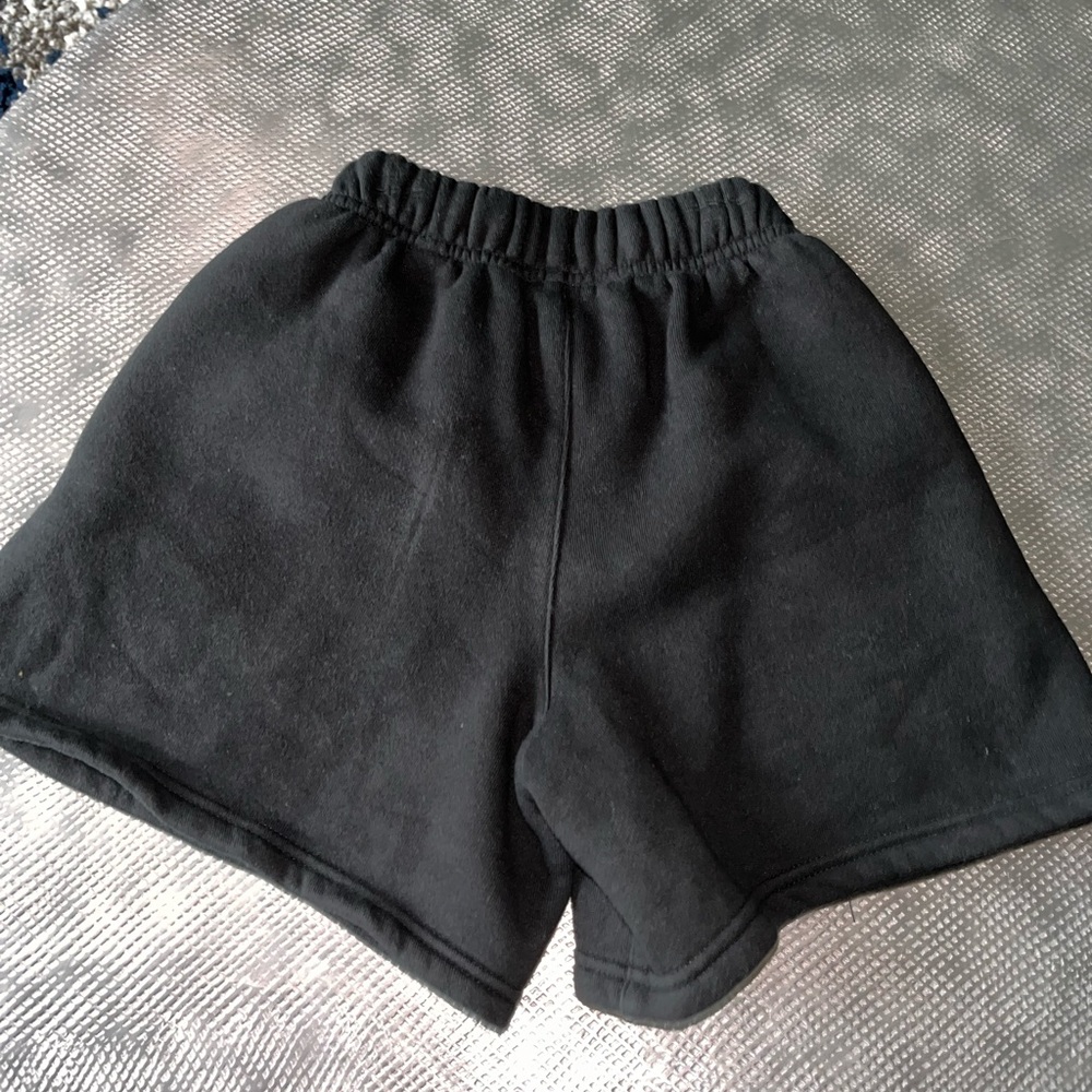 Essentials unisex shorts - Picture 3 of 3